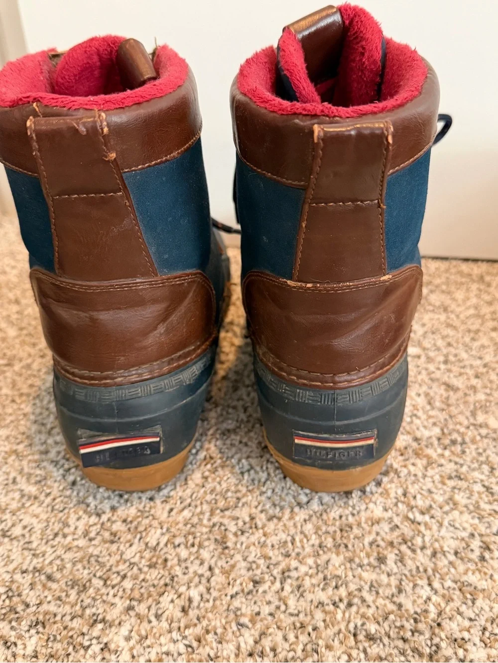 Tommy Hilfiger Women’s  Navy and Brown Insulated Lace-Up Duck Boots - Red Lining
